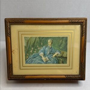 Antique Victorian Keeper Box/Dresser Box With Fancy Embossed Woodwork